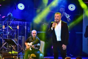 Cenk Eren Yılbaşı Konser Fiyatı,